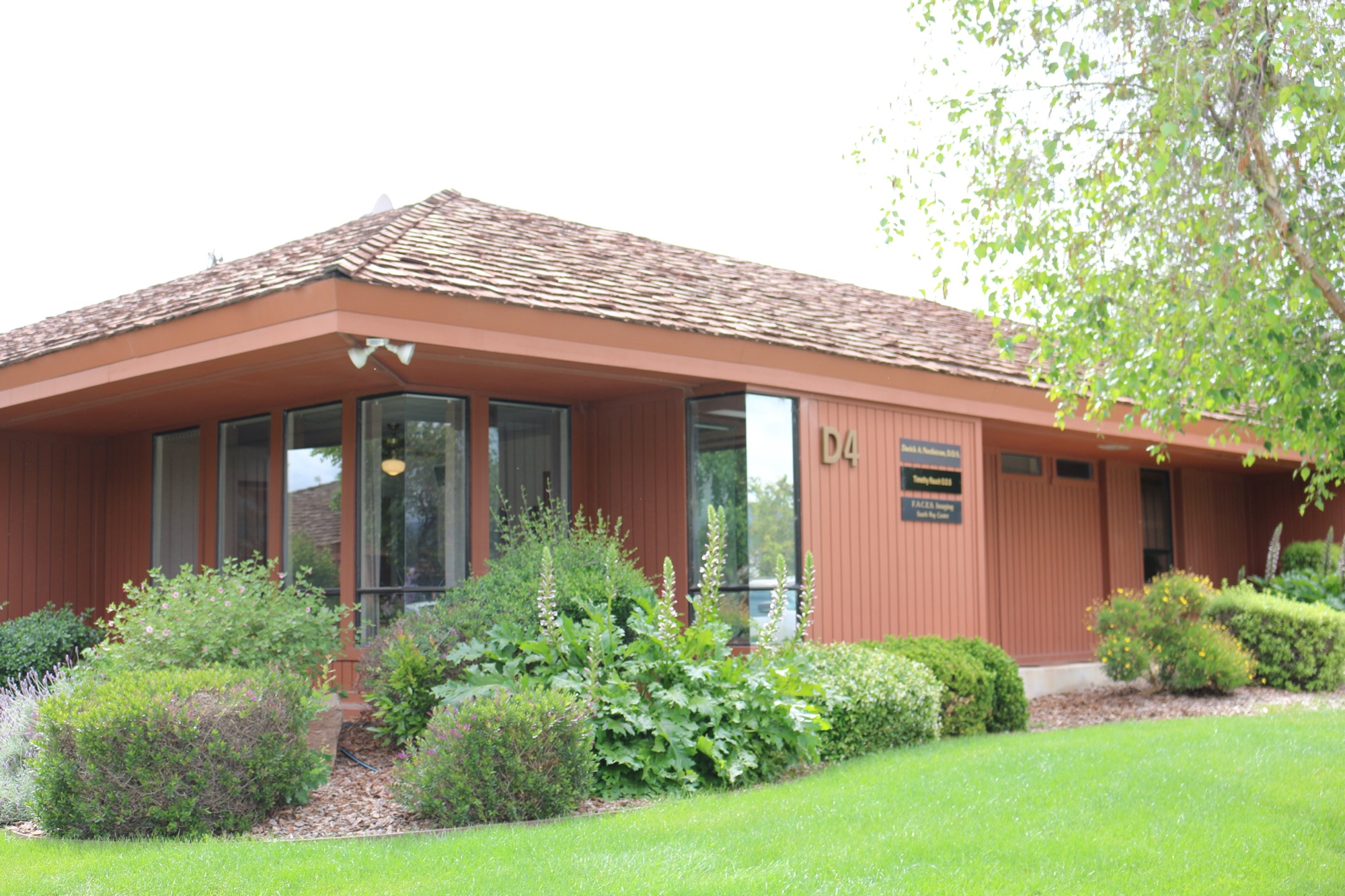 The Tim Rauch DDS practice exterior — 930 Sunnyslope Road Suite D4, Hollister CA